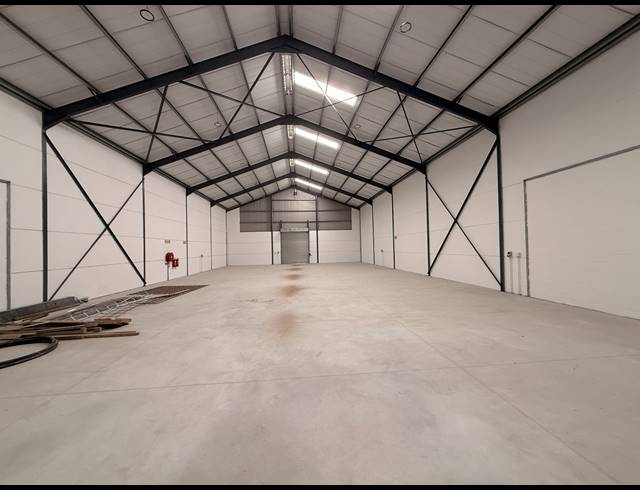 579M² WAREHOUSE FOR SALE IN FIRGROVE INDUSTRIAL ESTATE